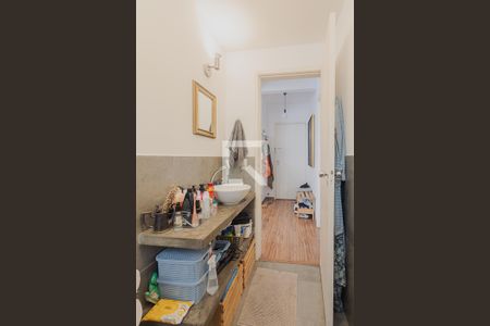 Banheiro de apartamento para alugar com 1 quarto, 60m² em Pinheiros, São Paulo