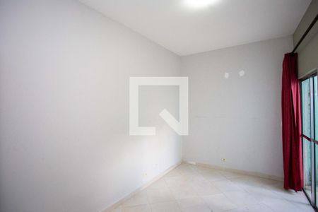 Quarto 1 de casa para alugar com 2 quartos, 135m² em Cidade Júlia, São Paulo