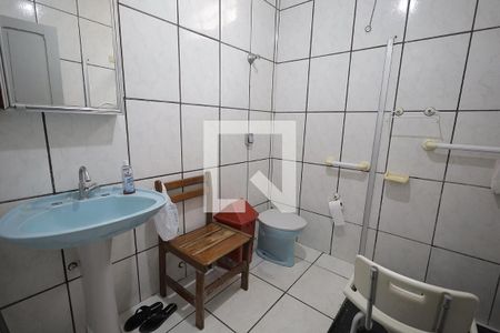 Banheiro 1 de casa à venda com 4 quartos, 238m² em Parque Novo Oratório, Santo André