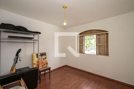 Quarto 1 de casa para alugar com 2 quartos, 150m² em Jardim São Jorge, São Paulo