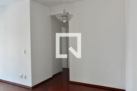 Sala de apartamento para alugar com 3 quartos, 78m² em Chácara Inglesa, São Paulo