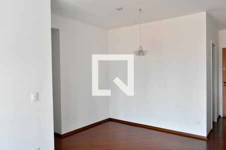 Sala de apartamento para alugar com 3 quartos, 78m² em Chácara Inglesa, São Paulo