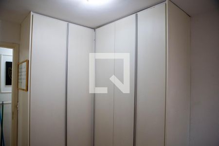 Quarto 1 de apartamento para alugar com 3 quartos, 69m² em Cidade dos Bandeirantes, São Paulo