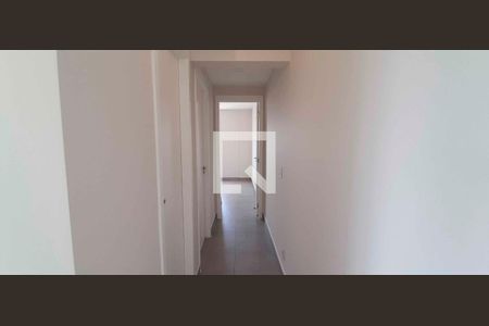 Corredor de apartamento à venda com 2 quartos, 53m² em Quitaúna, Osasco