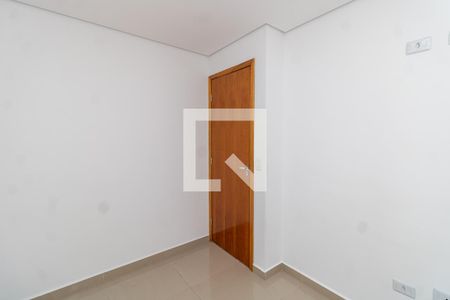 Quarto 1 de apartamento para alugar com 2 quartos, 45m² em Vila Mazzei, São Paulo