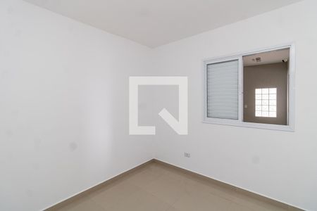 Quarto 2 de apartamento para alugar com 2 quartos, 45m² em Vila Mazzei, São Paulo