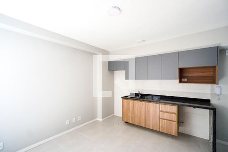 Sala e cozinha de apartamento à venda com 1 quarto, 30m² em Vila Carrão, São Paulo