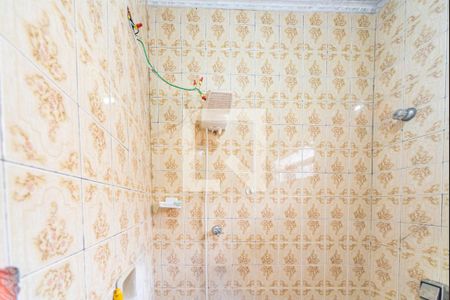 Banheiro  de casa à venda com 2 quartos, 149m² em Jardim Silvana, Santo André