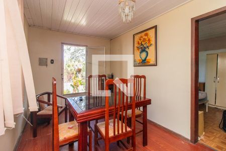 Sala de casa à venda com 2 quartos, 70m² em Vila Nova, Porto Alegre
