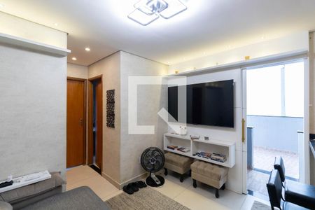Sala e Cozinha  de apartamento para alugar com 2 quartos, 45m² em Vila Dalila, São Paulo