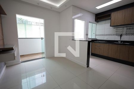 Sala de apartamento para alugar com 2 quartos, 78m² em Vila Cecilia Maria, Santo André