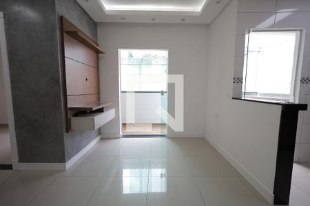 Sala de apartamento para alugar com 2 quartos, 78m² em Vila Cecilia Maria, Santo André