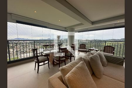 Sala de apartamento à venda com 3 quartos, 120m² em Centro Comercial Jubran, Barueri