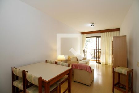 Sala de Estar e Jantar de apartamento para alugar com 3 quartos, 140m² em Jardim Paulista, São Paulo