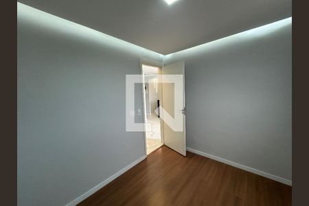 Quarto 1 de apartamento para alugar com 2 quartos, 47m² em Del Castilho, Rio de Janeiro