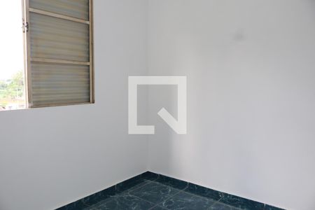 Quarto 1 de casa para alugar com 2 quartos, 44m² em Fazenda da Juta, São Paulo