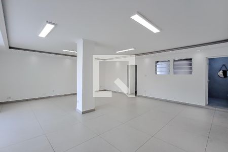 Sala/Quarto de kitnet/studio para alugar com 1 quarto, 93m² em Vila Monumento, São Paulo