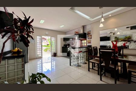 sala  de casa à venda com 3 quartos, 190m² em Nova Vista, Belo Horizonte