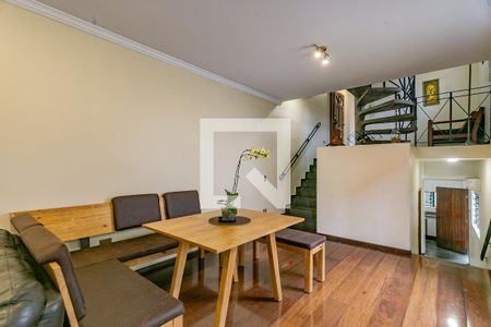 Sala de casa para alugar com 4 quartos, 220m² em Aclimação, São Paulo