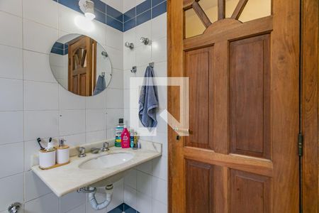 Banheiro de casa para alugar com 4 quartos, 220m² em Aclimação, São Paulo