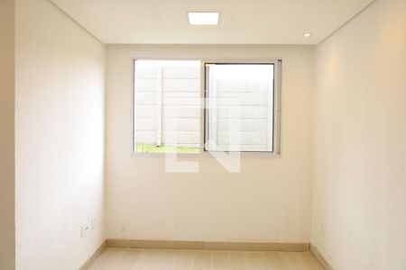 Sala de apartamento para alugar com 2 quartos, 40m² em Fazenda Caguaçu, São Paulo