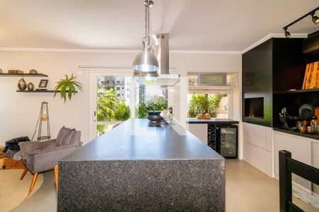 Cozinha  de apartamento para alugar com 2 quartos, 182m² em Auxiliadora, Porto Alegre