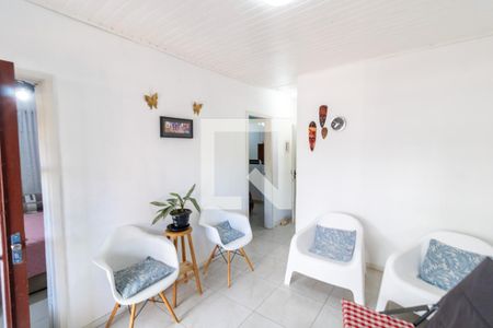 Sala de casa à venda com 2 quartos, 150m² em Restinga, Porto Alegre