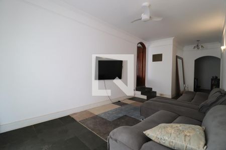 Sala de casa para alugar com 4 quartos, 2000m² em Cidade Jardim, Uberlândia