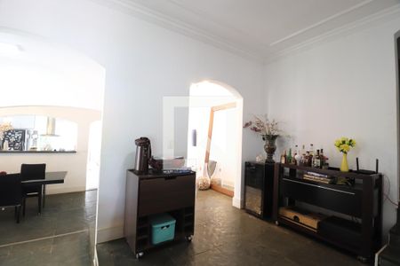 Sala de casa para alugar com 4 quartos, 2000m² em Cidade Jardim, Uberlândia