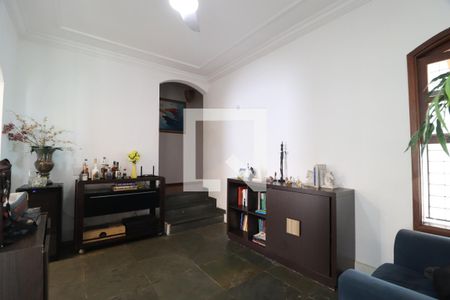 Sala de casa para alugar com 4 quartos, 2000m² em Cidade Jardim, Uberlândia