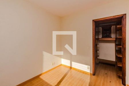 Quarto  de apartamento para alugar com 1 quarto, 50m² em Morro Santana, Porto Alegre
