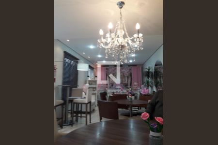 Apartamento à venda com 2 quartos, 45m² em Vila Carmosina, São Paulo