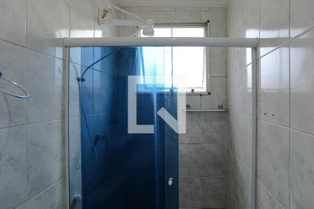 Banheiro de apartamento para alugar com 2 quartos, 55m² em Cezar de Souza, Mogi das Cruzes
