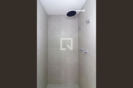 Banheiro de kitnet/studio à venda com 1 quarto, 25m² em Santo Amaro, São Paulo