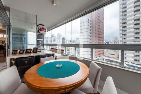 Apartamento para alugar com 3 quartos, 302m² em Gonzaga, Santos