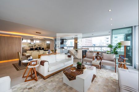 Apartamento para alugar com 3 quartos, 302m² em Gonzaga, Santos