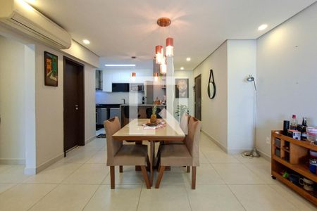 Sala de apartamento para alugar com 2 quartos, 88m² em Canto do Forte, Praia Grande