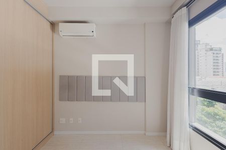 Quarto de apartamento à venda com 1 quarto, 48m² em Pinheiros, São Paulo