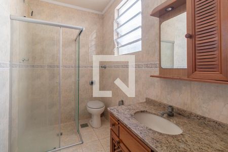 Banheiro de apartamento para alugar com 2 quartos, 64m² em Santo Antônio, Porto Alegre