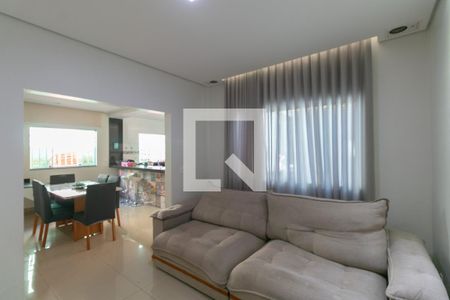 Casa para alugar com 4 quartos, 240m² em Etelvina Carneiro, Belo Horizonte