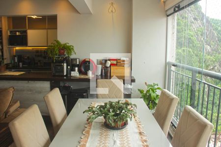 Sala de apartamento para alugar com 2 quartos, 84m² em Marapé, Santos