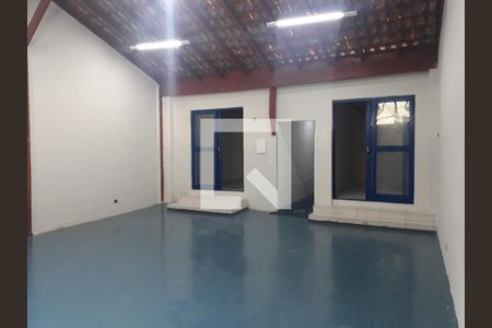 Casa à venda com 3 quartos, 165m² em Vila Monumento, São Paulo