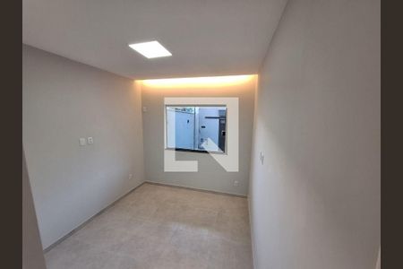 Casa à venda com 2 quartos, 120m² em Itaipu, Niterói