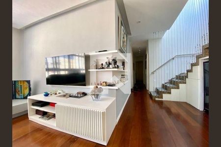 Apartamento à venda com 3 quartos, 270m² em Icaraí, Niterói