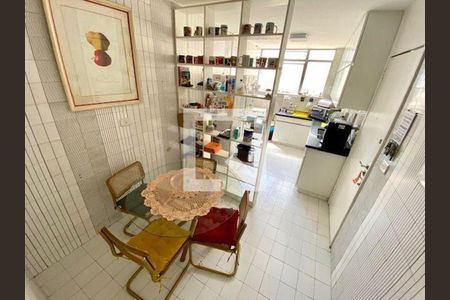 Apartamento à venda com 3 quartos, 270m² em Icaraí, Niterói