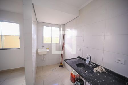 Cozinha de apartamento para alugar com 2 quartos, 40m² em Vila Londrina, São Paulo
