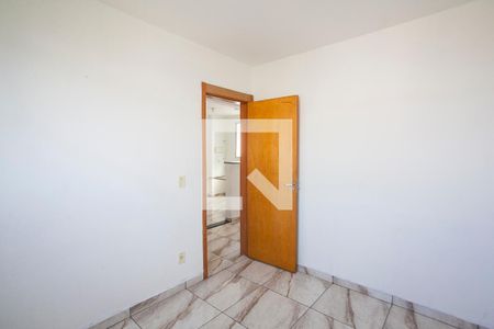 Quarto 1 de apartamento para alugar com 2 quartos, 45m² em Shopping Park, Uberlândia