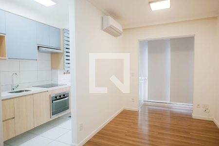 Sala de apartamento para alugar com 2 quartos, 45m² em Vila Andrade, São Paulo