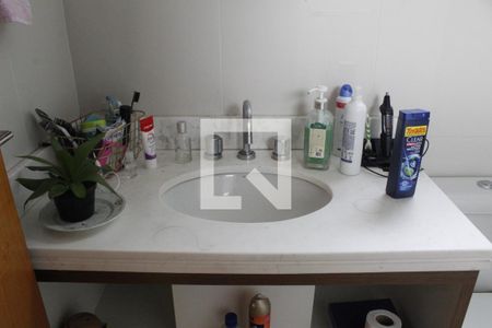 Banheiro Social de apartamento para alugar com 2 quartos, 83m² em Barra Olímpica, Rio de Janeiro