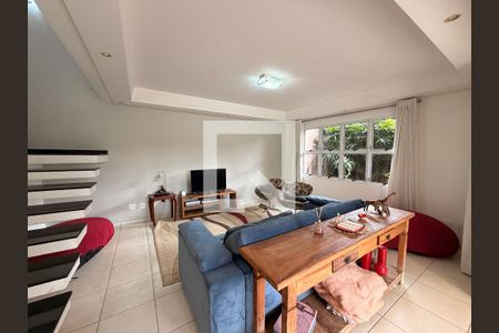 Sala de casa à venda com 4 quartos, 500m² em Vila Agricola, Jundiaí